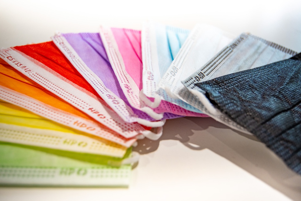 Mascherine chirurgiche, Tipo IIR, Swiss Made, conf.50, Colore Rainbow